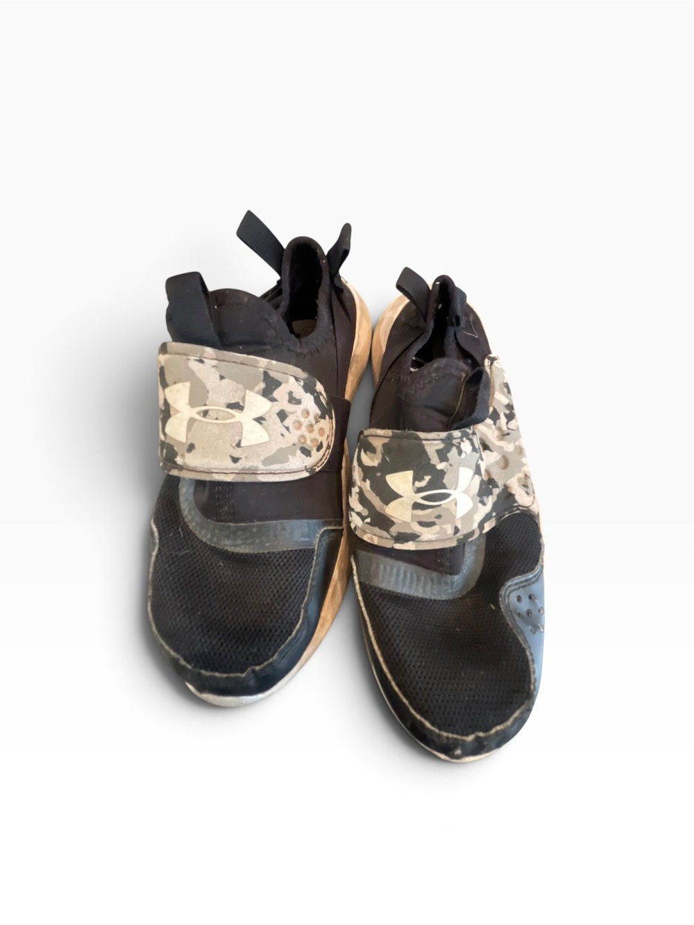Under Armour Kids Black and Tan Camo Strap Sneakers